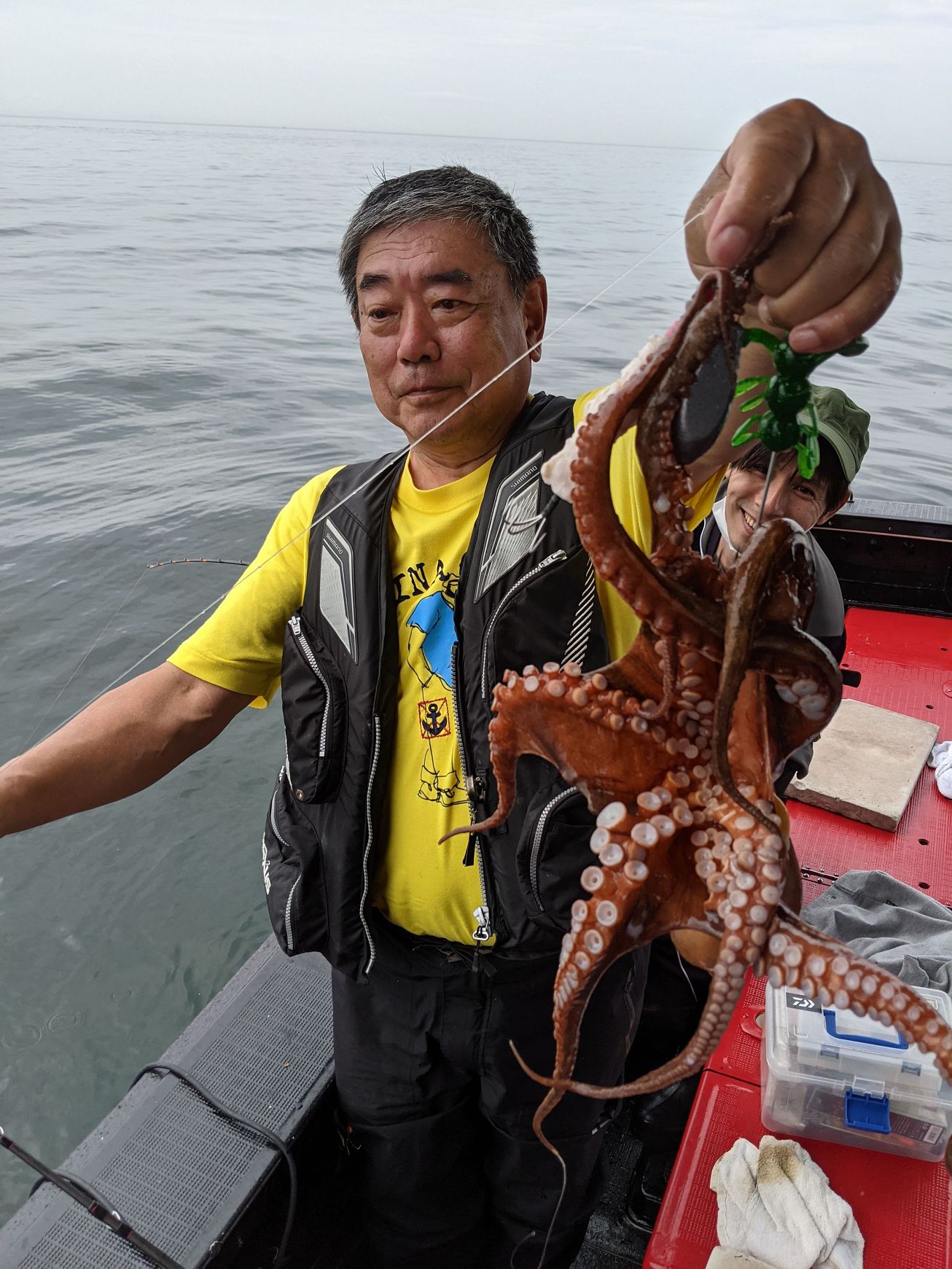 大阪湾 淡路島の釣果速報 黒い釣り船パイレーツdaiyumaru