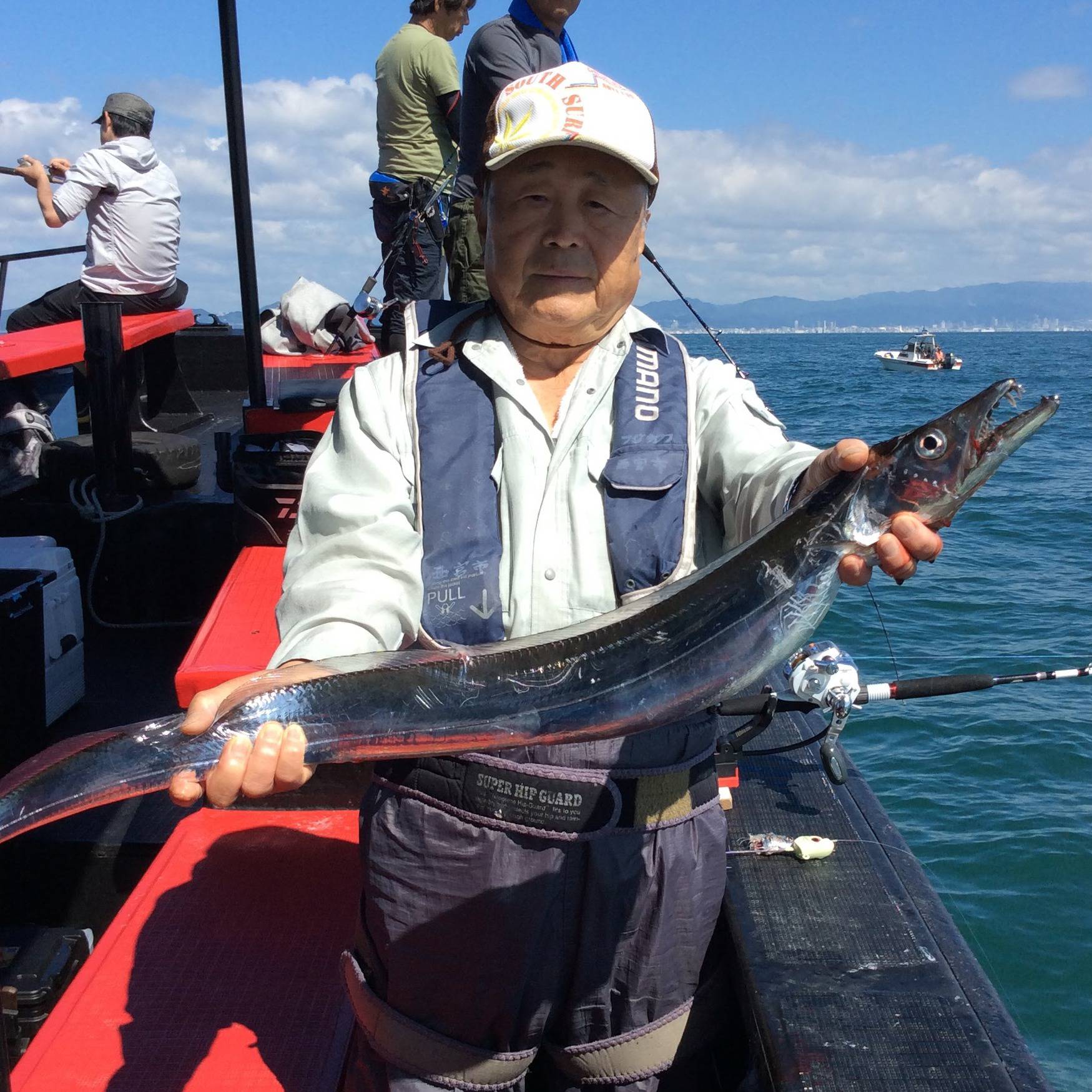 旧浦島丸から初めてお越しのF様♪若い方に負けず劣らずパワフルで気さくな方でした♪またお越しくださいませ(*ﾟｰﾟ*)